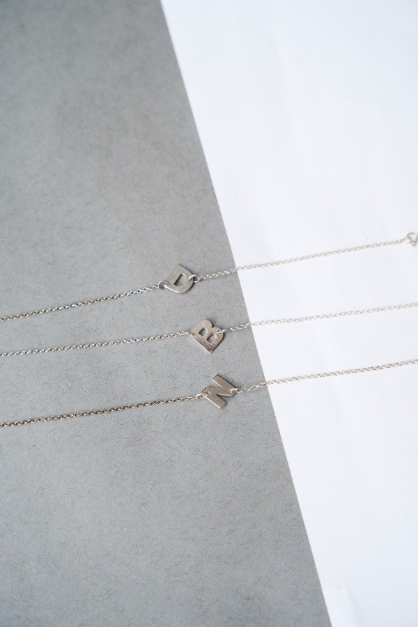 Producto - Pulsera mini inicial