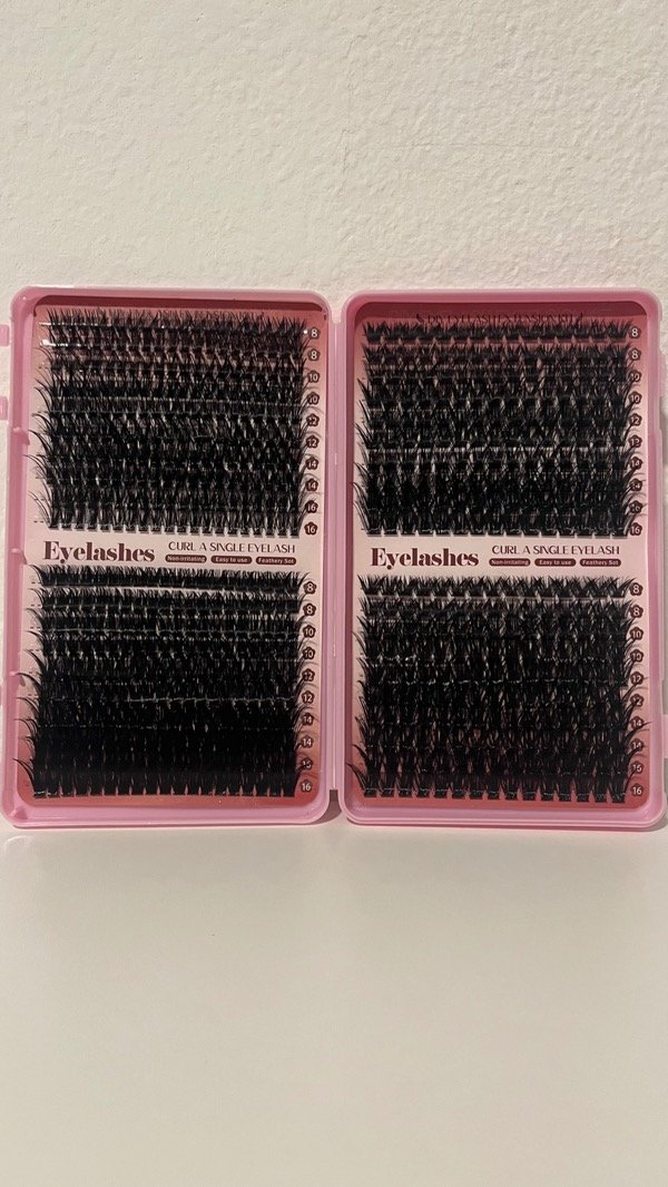 Producto - Libro XL importado - Eyelashes