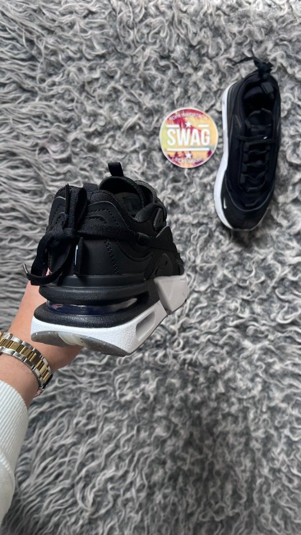Producto - AIR MAX FURYOSA BLACK AND WHITE - 2