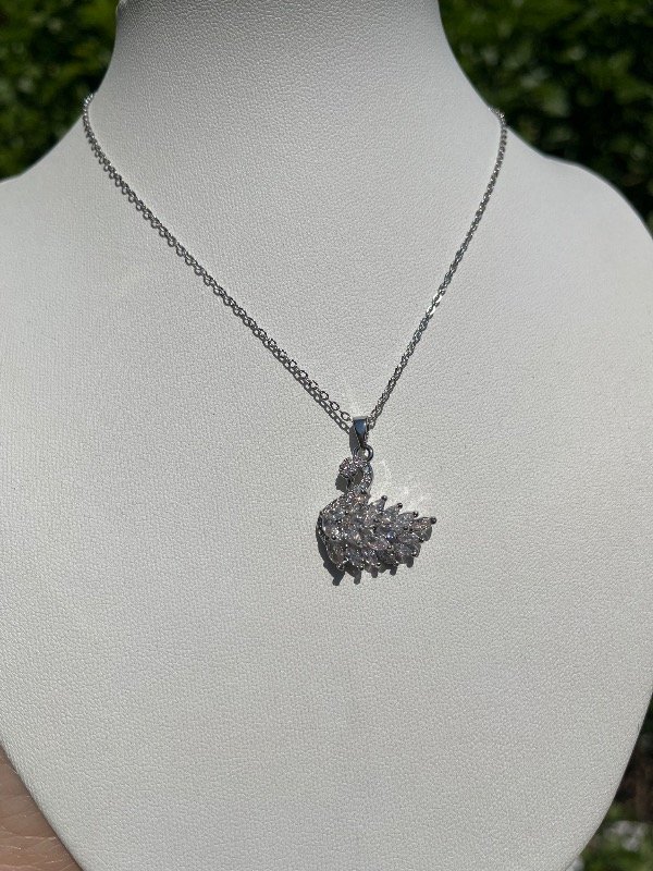 Producto - Collar Cisne Strass A.Q.
