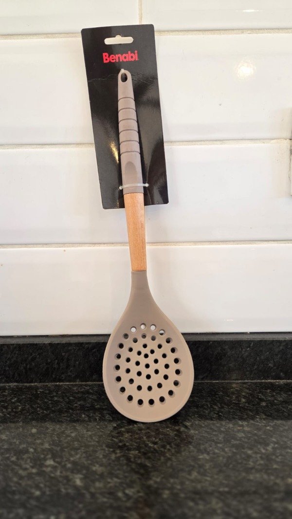 Producto - Espumadera de silicona