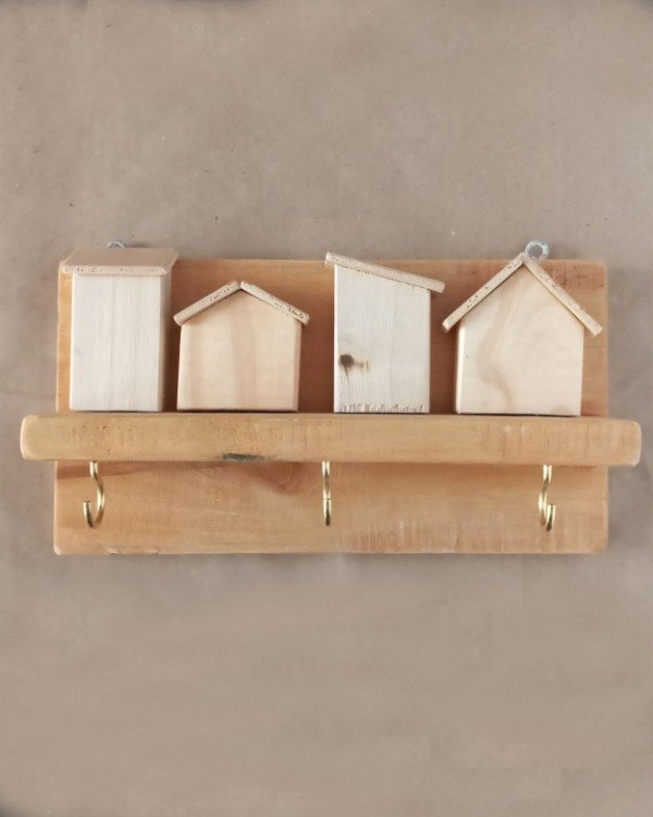 Producto - Cuelga llaves para pintar y decorar pueblito "mini-houses"