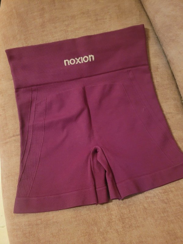Producto - Calza corta Portia Bordo Cherry - Seamless - 3