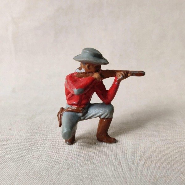 Producto - Vaquero arrodillado con rifle-Estilo Comansi-Años 70/80-Vintage