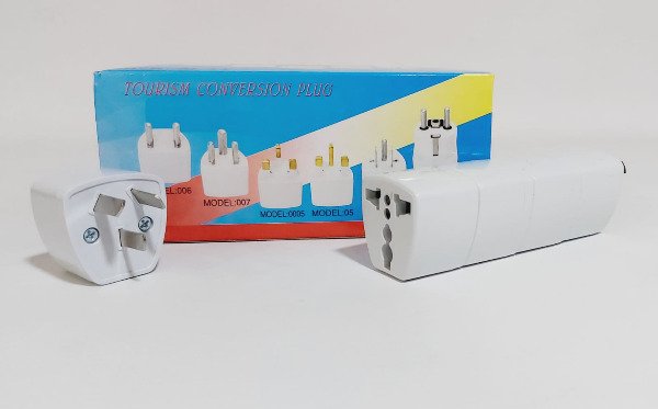 Producto - ADAPTADOR ENCHUFE 220V