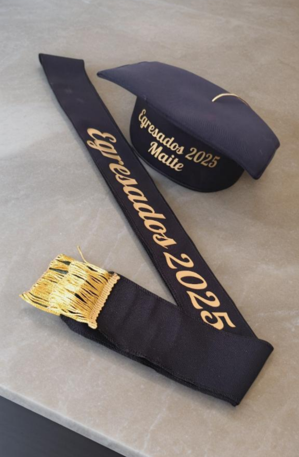 Producto - Birretes y Bandas de Egresados Personalizado