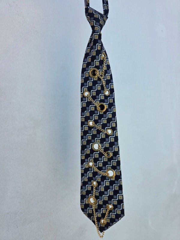 Producto - Corbata Ojales y Cadenas