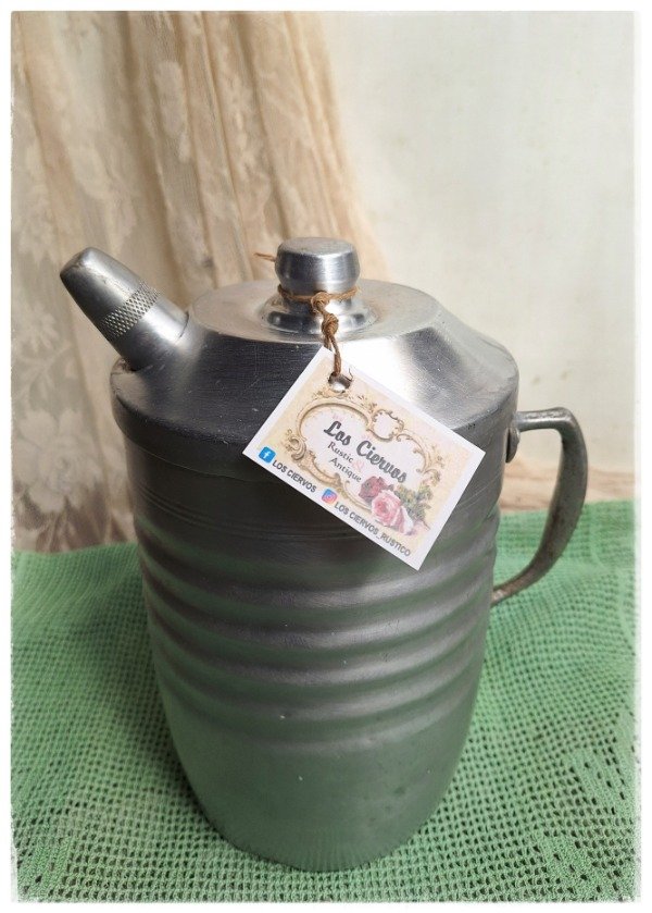Producto - Aceitera de Aluminio mediana