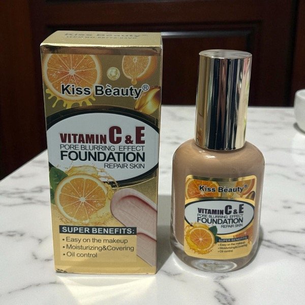 Producto - Base de maquillaje con vitamina C y E