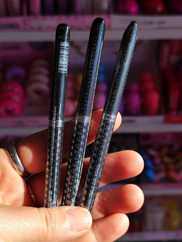 Producto - Delineador retráctil negro PINK21