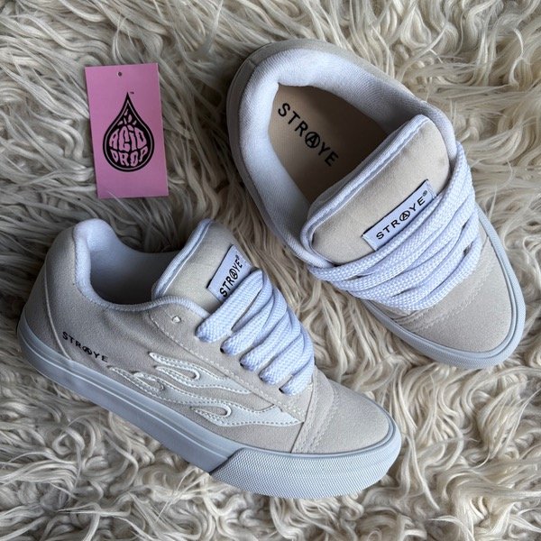 Producto - Straye Logan Puff Off White