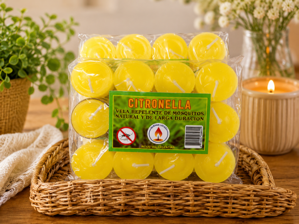 Producto - Vela de noche parafina citronella con un vaso