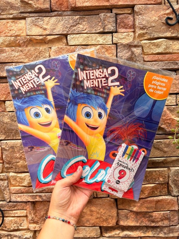 Producto - Libro para colorear INTENSAMENTE 2 CON CRAYONES