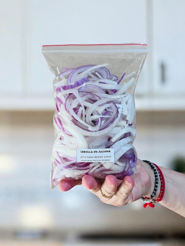 Producto - Cebolla blanca y morada en juliana 250gr