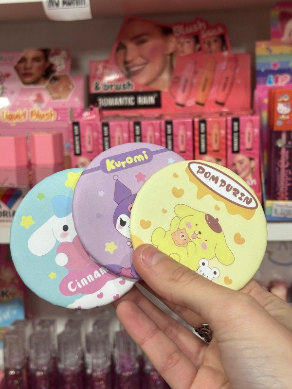 Producto - ESPEJO DE CARTERA CAPYBARA Y SANRIO