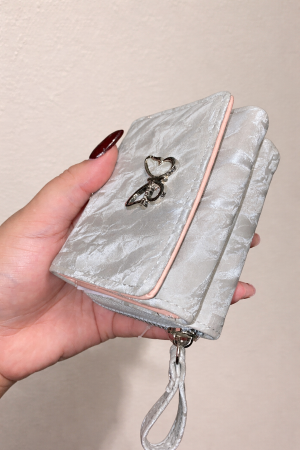 Producto - Billetera mariposa gris