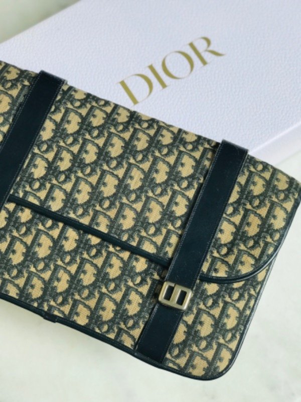 Producto - Portadocumentos DIOR