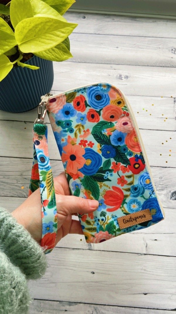 Producto - Billetera porta celu estampa Lipa