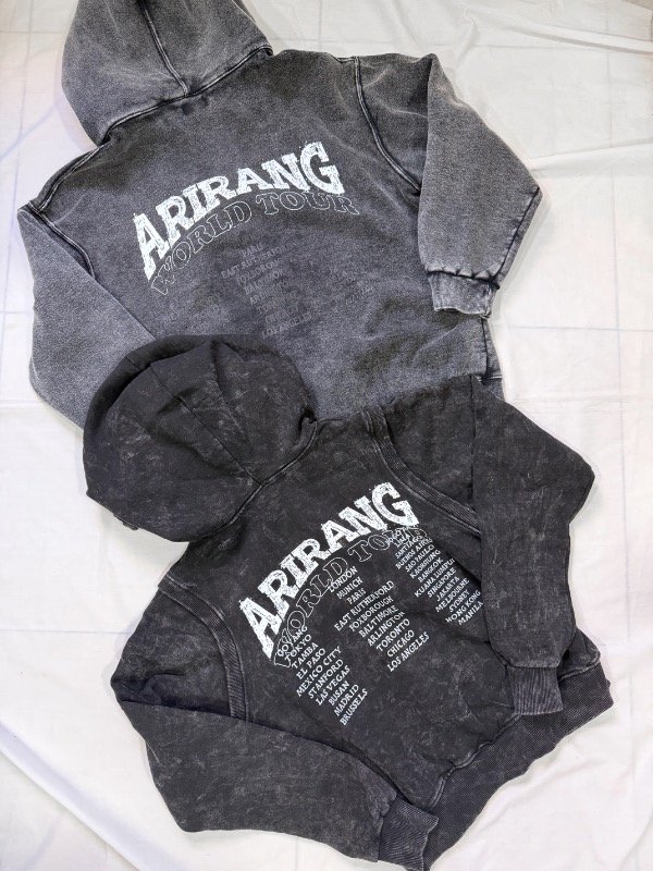 Producto - CAMPERA ARIRANG TOUR