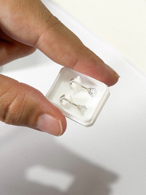 Producto - Abridor diamante - acero blanco