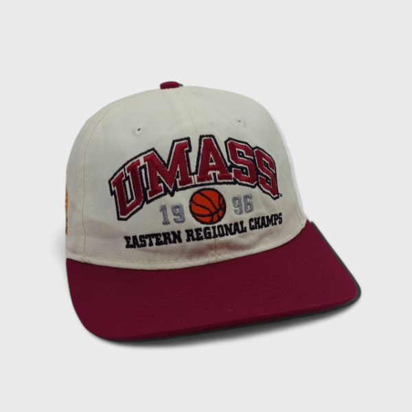 Producto - Gorra Basketball Umass