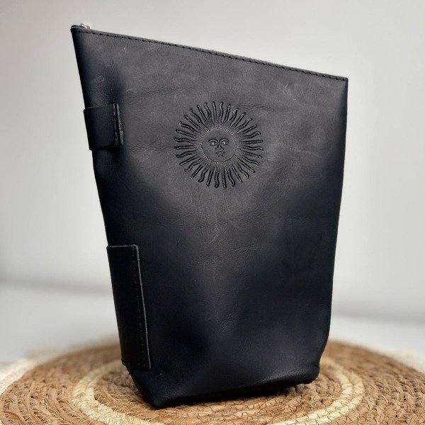 Producto - Yerbera de Cuero Sol de Mayo Negra