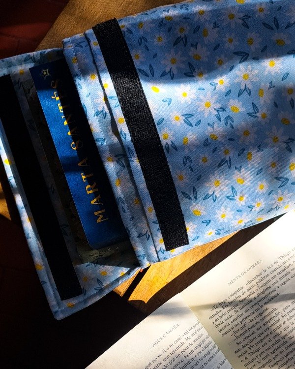 Producto - Funda para libros extra estándar Marga IMPERMEABLE