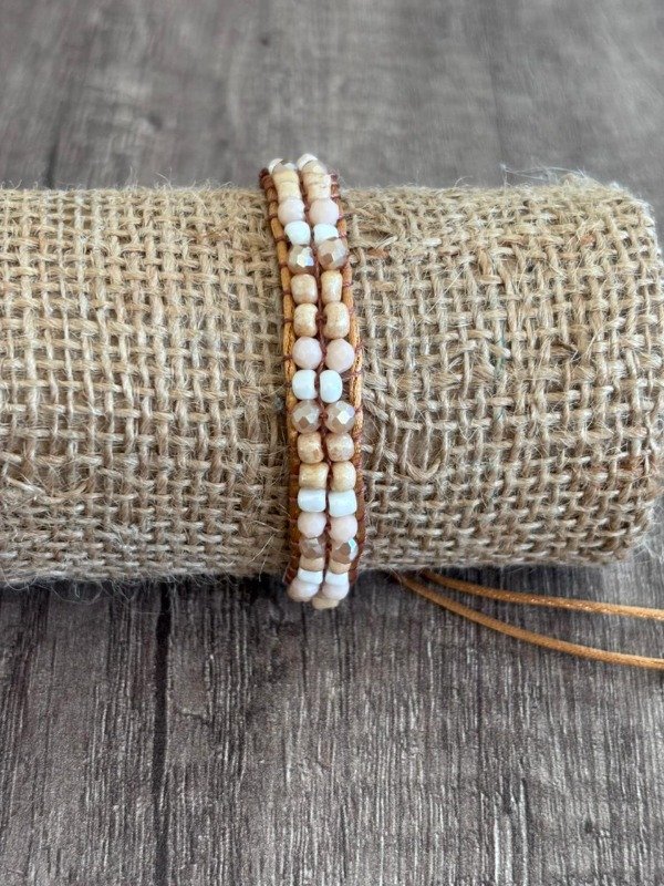 Producto - pulsera tejida Tierra cálida