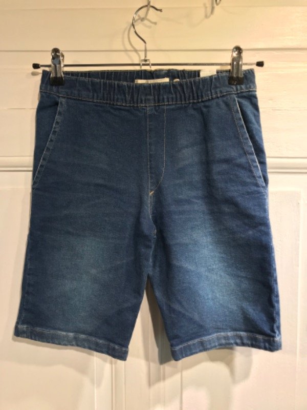 Producto - Bermuda CASTORO de jean azul nueva c/etiqueta- Talle 14- PRECIO: 30x