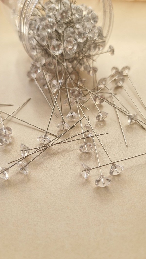 Producto - Alfileres STRASS