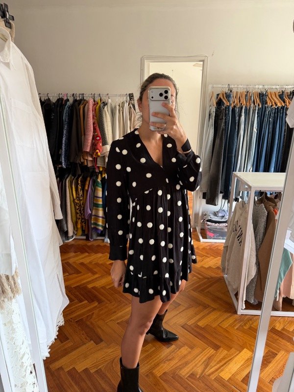 Vestido con puntos Zara