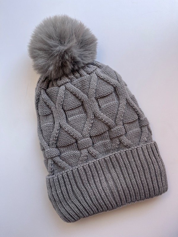 Producto - Gorro Pompón Gris