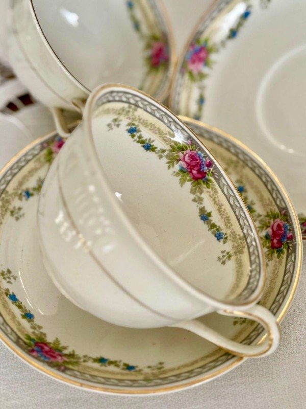 Producto - Taza y plato de té The Bombay Johnson Bros