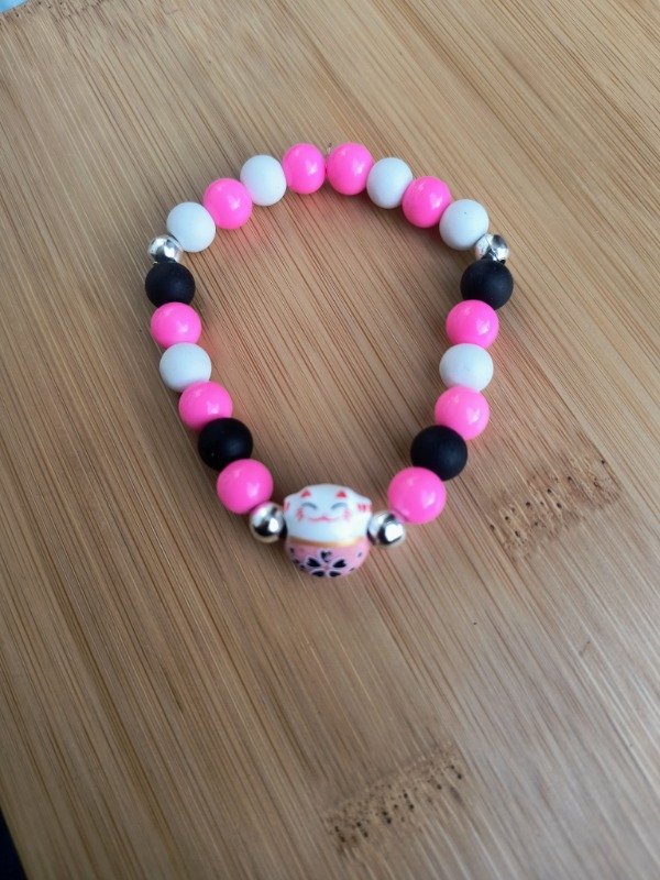 Producto - Pulsera gato de la suerte rosa