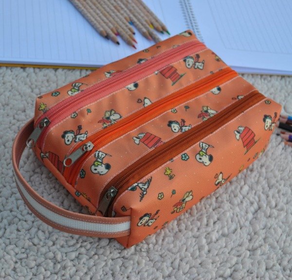 Producto - Cartuchera Triplex Snoopy Coral