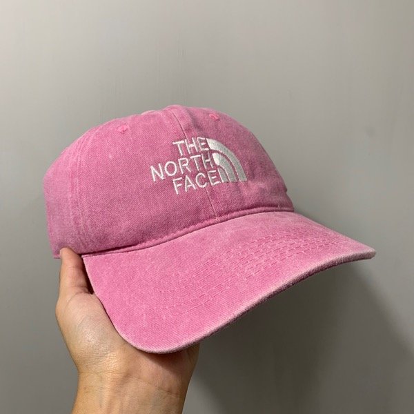 Producto - Gorra TNF rosa desgastada