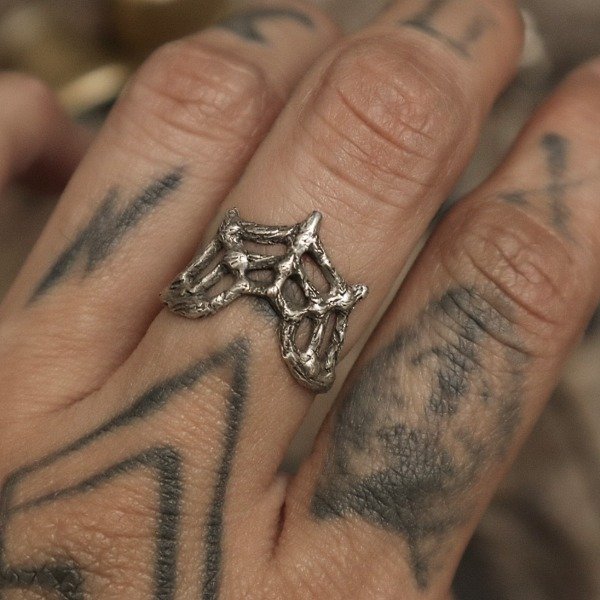 Producto - Anillo Spiderweb II