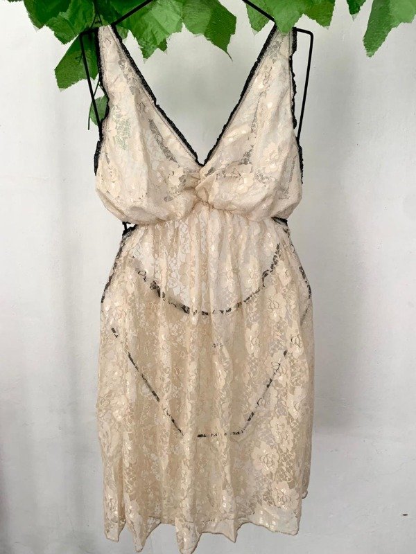 Producto - Camison Renata Hueso Con Negro