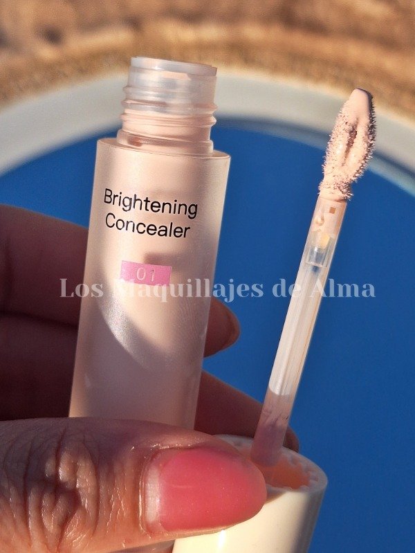 Producto - Corrector de ojeras GEGE BEAR #01 Salmón (disimula ojeras azuladas)