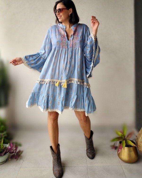 Producto - Folk Corto Celeste con puntillas L XL
