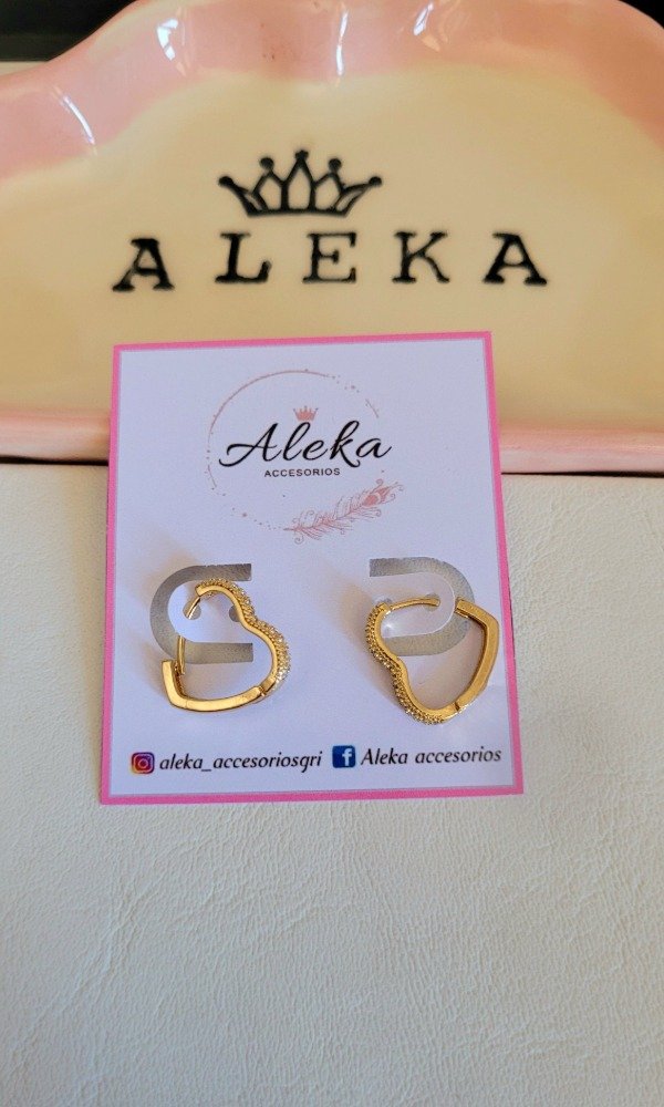 Producto - Argollas corazón(1.5mm) micro pavé de acero dorado - 2