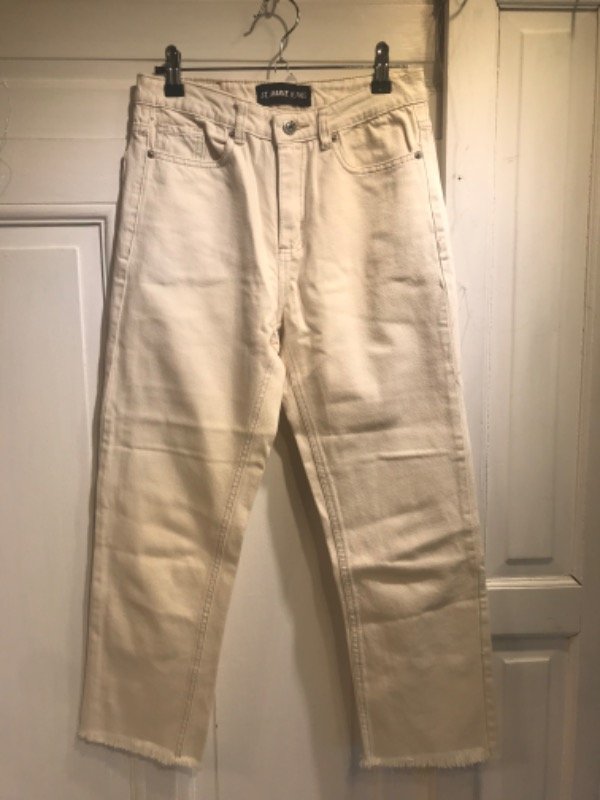 Producto - Jean ST MARIE crudo recto deflecado - Talle 24- PRECIO: 40x