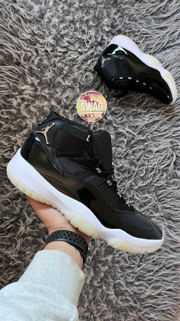 Producto - JORDAN RETRO 11 JUBILEE