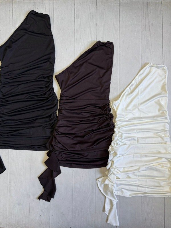 Producto - [7931] Vestido 1 hombro volado sirena microfibra