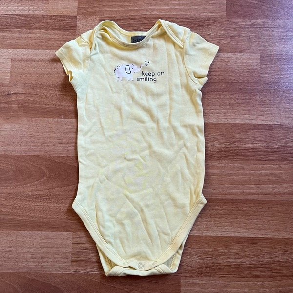 Producto - Body Elefante Amarillo 12M
