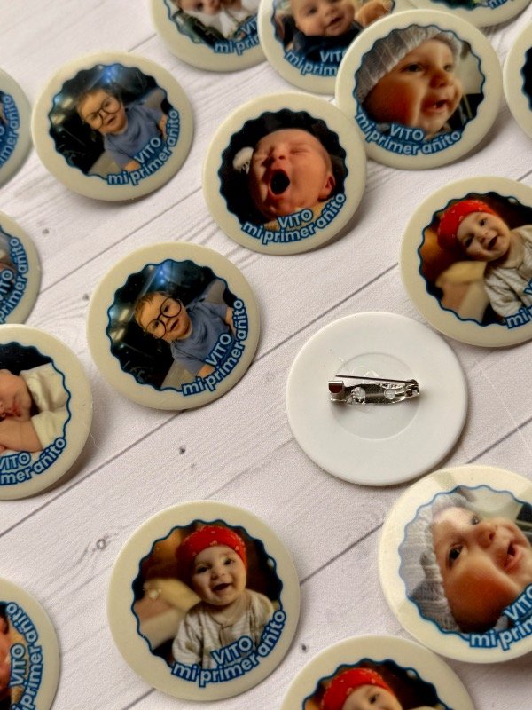 Producto - Pines personalizados con temática