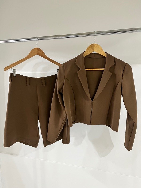 Producto - Set sastrero (chaqueta +bermuda ) - 0