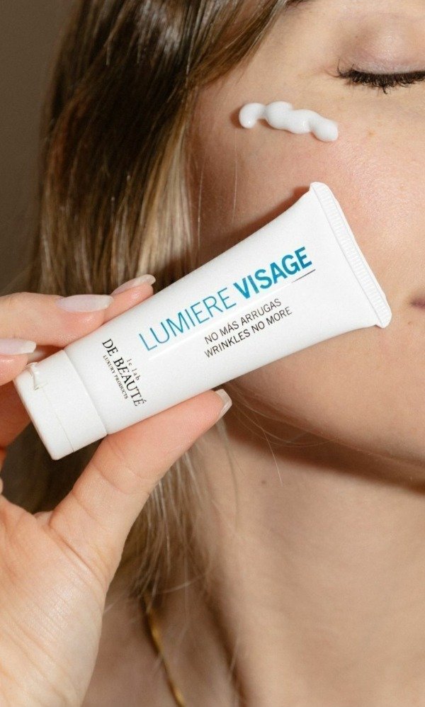 Producto - CONTORNO OJOS LUMIERE No más arrugas