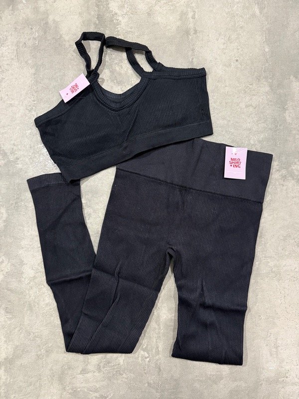 Producto - SET COMFY SIN FRUNCE NEGRO
