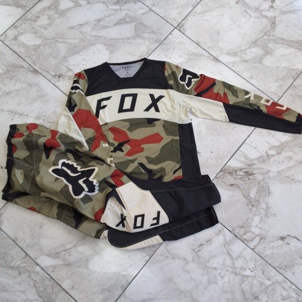 Producto - Conjunto Fox Racing 180